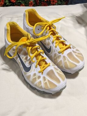 Nike AirMax Women 9.5 Mesh Yellow Colorful Casual Athletic Sneakers Athleisure
